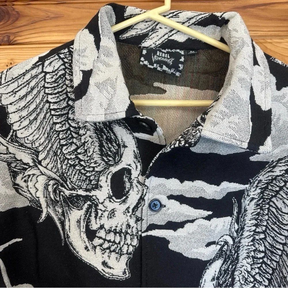 Rebel Vengeance blanket tapestry Jacket Mens medium Skull clouds Streetwear NEW